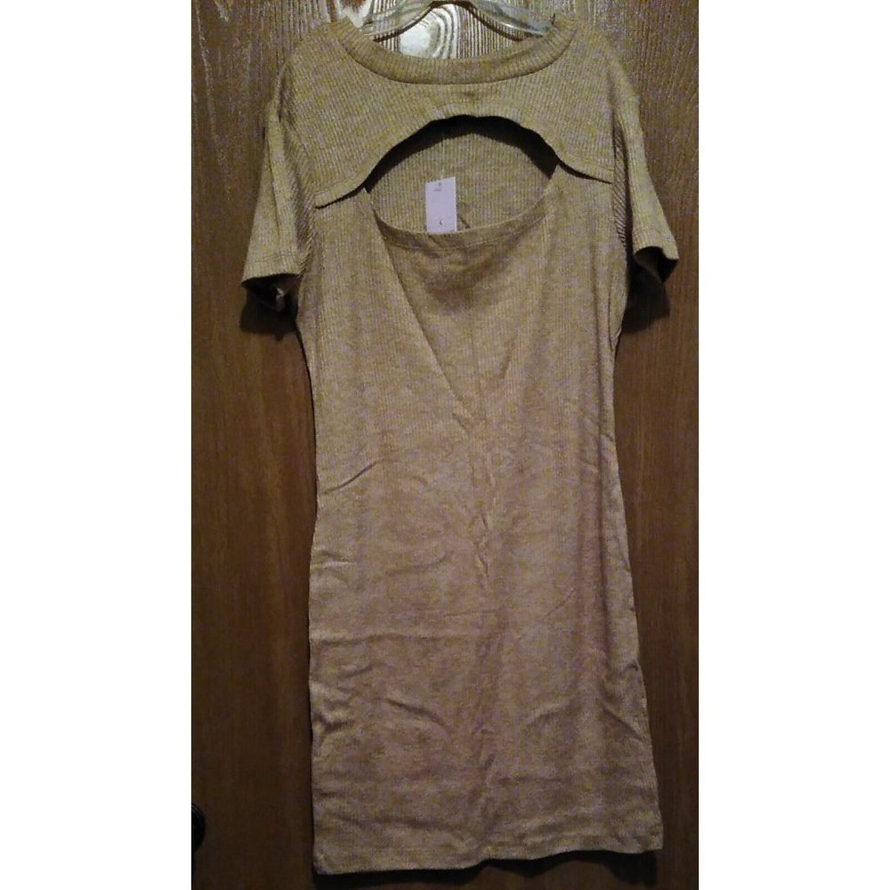 Wild Fable Size L Womens Short Sleeve Cut Out Sweater Dress Light Brown New